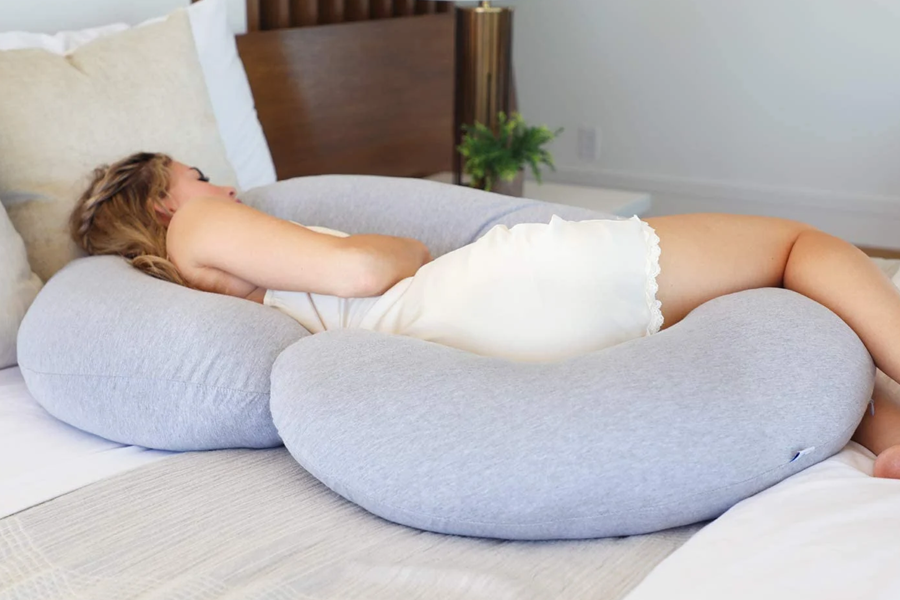 Tips On How To Select The Best Hug Pillow